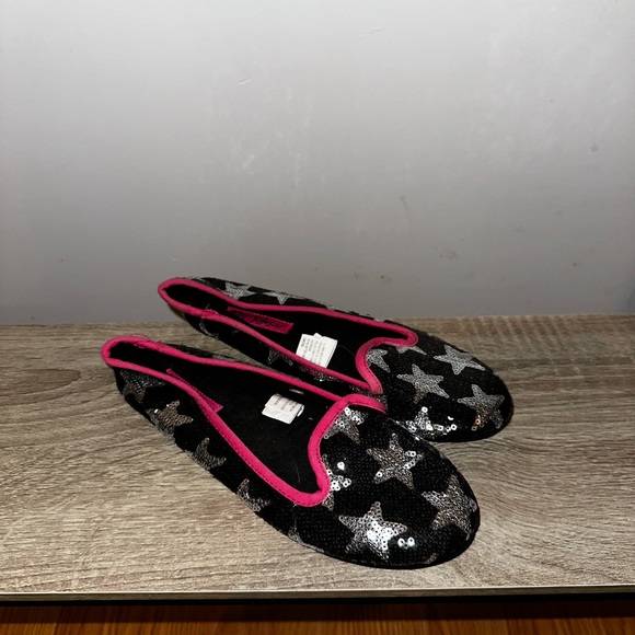 NWT never worned Ballerinas size 5-6 - Picture 1 of 3